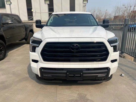 2023款丰田红杉SR5越野版 全新国六现车