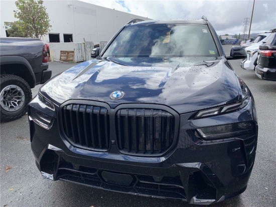 2023款宝马X7天津港现车价格直降万元