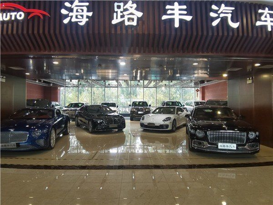 全新2023款奔驰GLS580同级别最值得购买