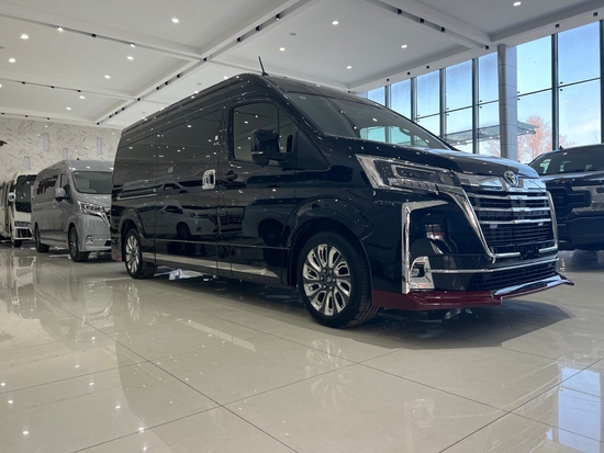 2023款丰田海狮春季优惠现车报价及改装