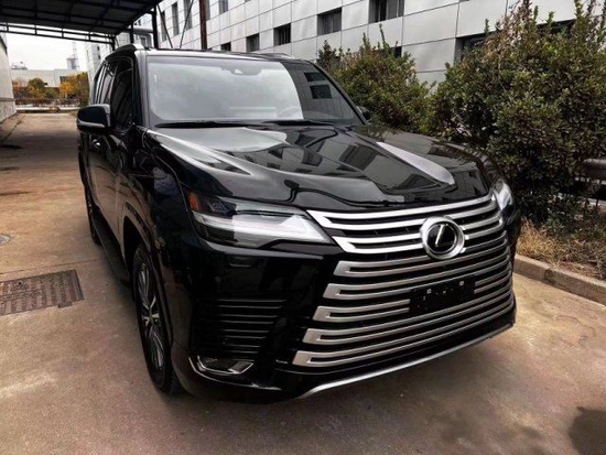 2022款加版雷克萨斯LX600 对比美规配置