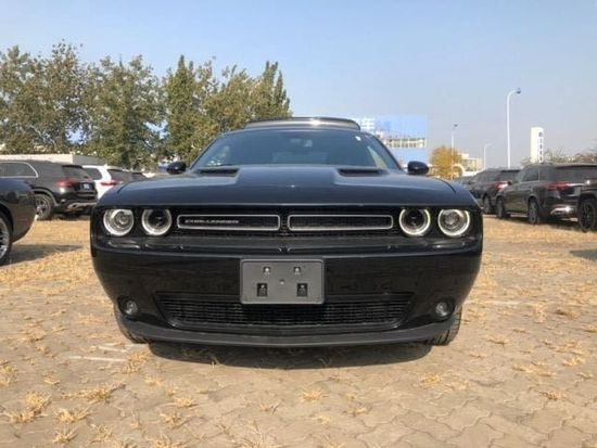 2022款道奇挑战者3.6SXT版跑车打折出售