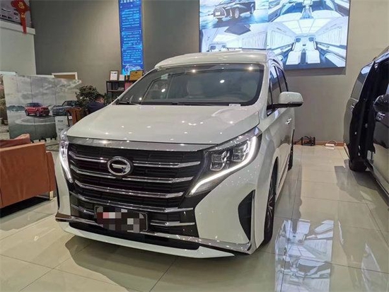 传祺M8极夜之光奢华内饰极致享受