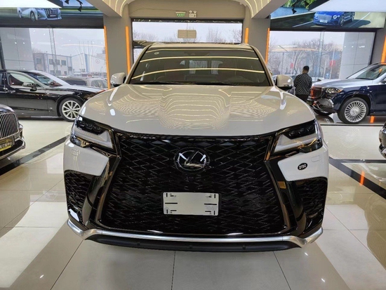 23款雷克萨斯LX600 港口现车165万惠购