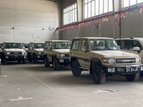 2022款酷路泽LC71高配70周年纪念版出售