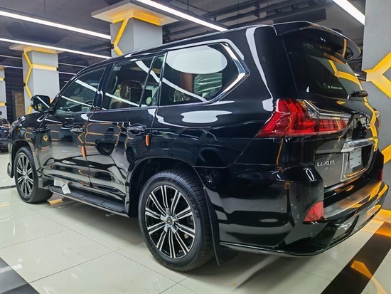 2021款雷克萨斯LX570限量S现车195万起