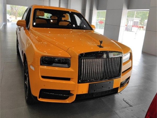 2024款劳斯莱斯库里南新车到店降价80万