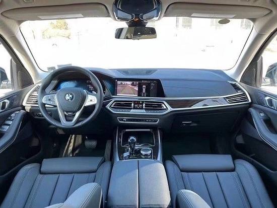 2023款全新宝马X7港口促销直降15万起