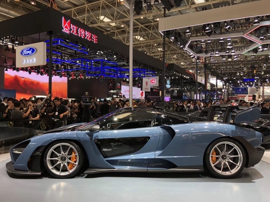 迈凯伦塞纳两门两座硬顶和敞篷跑出售