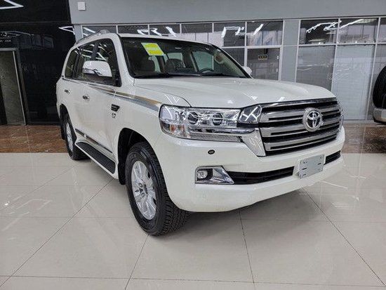 21款国六丰田酷路泽5700仅需128万提车