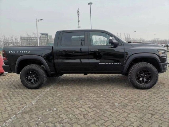 23款6.2 轩尼诗 TRX道奇猛犸象200万