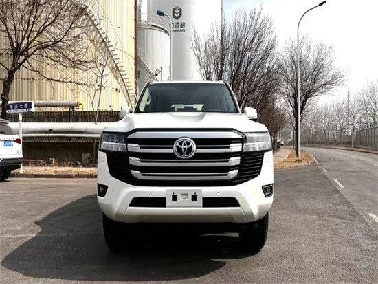 23款丰田酷路泽LC300颜色全钜惠90余万