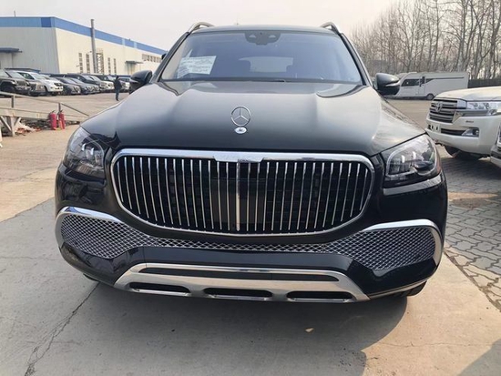2023款迈巴赫GLS600现车直降40万可分期