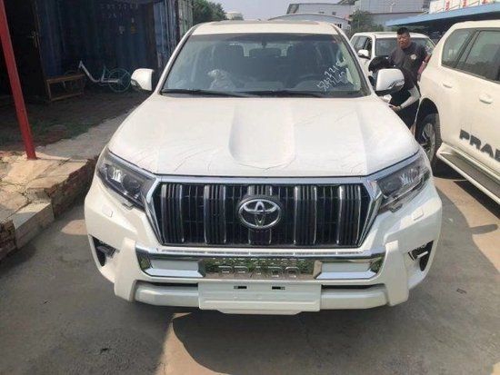 最新到港柴油版丰田霸道2800首付12万起