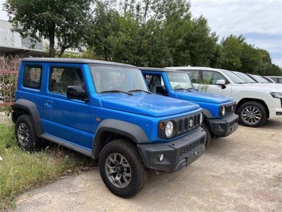 2023款吉姆尼配1.5L+非承载车身+四驱