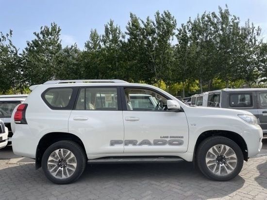 天津港4.0普拉多天窗外挂版66万可按揭