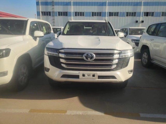 23款丰田酷路泽LC300 4.0L特价80万起