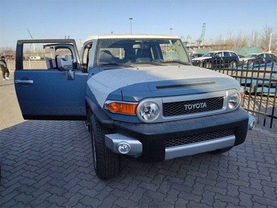 最新到港22款丰田FJ4.0国六现车预定中