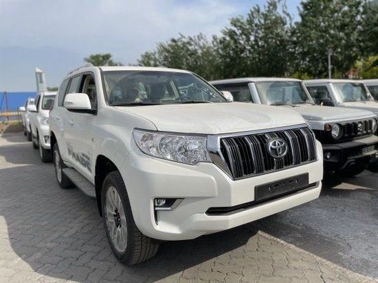 23款中东版霸道4000国六B现车65万起售