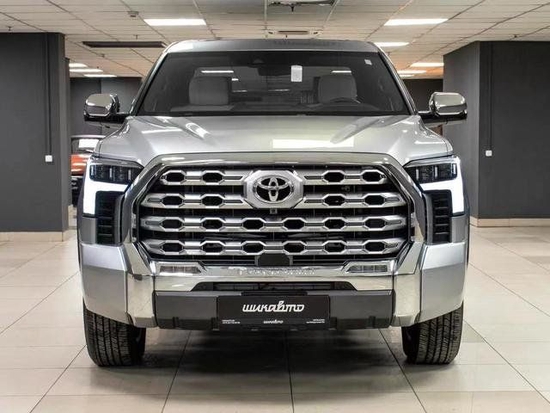 23款丰田坦途混动版现车最低报价可分期