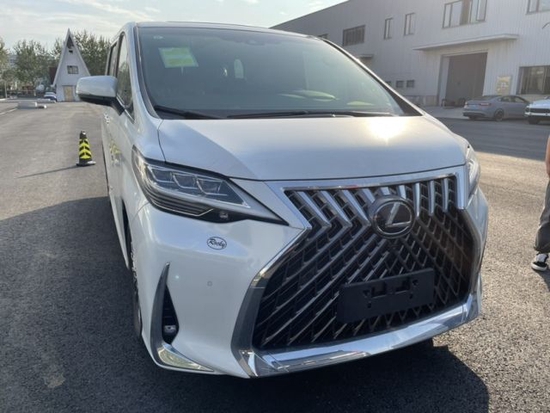 2023款雷克萨斯LM300h四座动力强悍特价