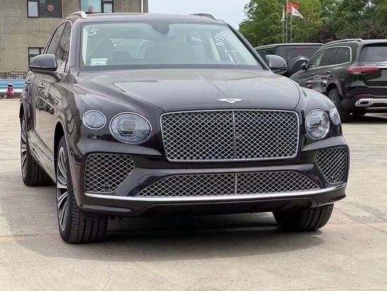 23款宾利添越4.0T现车可分期立省30万