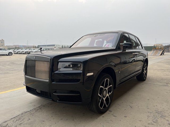 独树一帜23款库里南演绎尊贵极致奢华