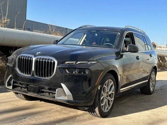 2023款宝马X7全新改款国六现车93万起售