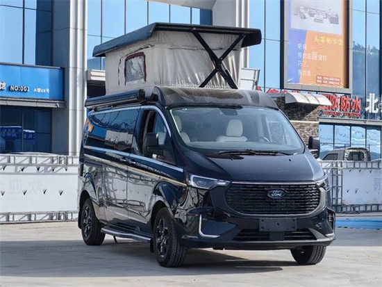 瑞弗X500升顶房车 商务兼旅居