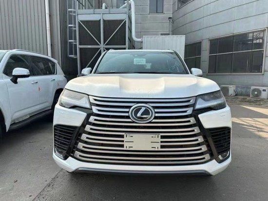 2023款雷克萨斯LX600港口突破底价160万