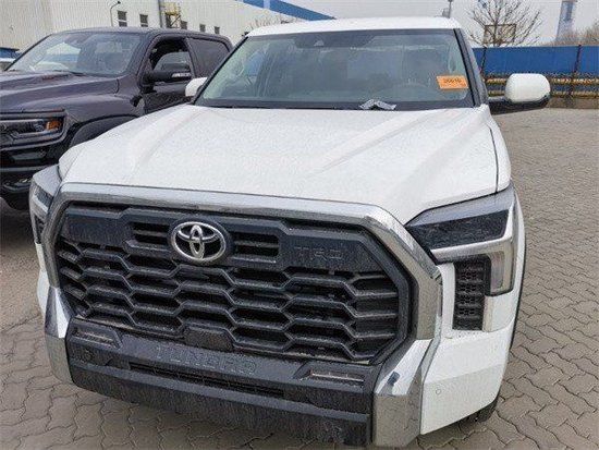 2022款丰田坦途SR5越野版降价活动进行