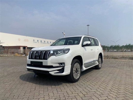 2023款丰田霸道4000大批量现车64万起