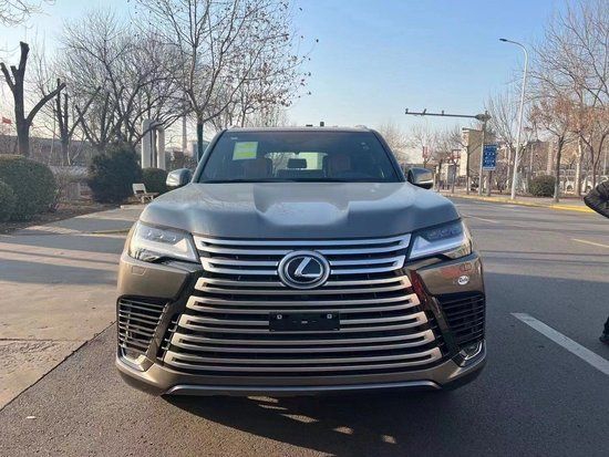 23款雷克萨斯LX600四座现车 优惠10万