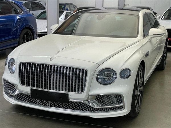 2023款宾利飞驰 港口行情现车降价80万