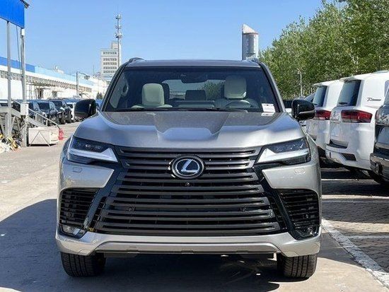 22款雷克萨斯LX600七座高级版港口售价