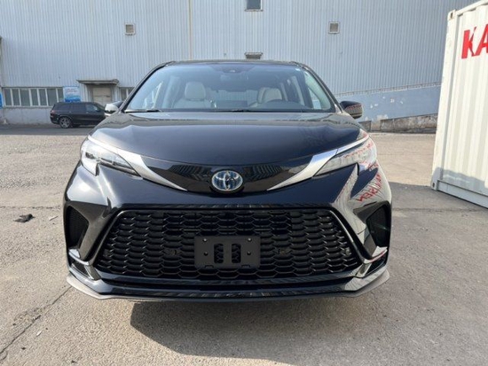 23款丰田塞纳2.5混动LTD版 特价64万起