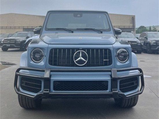 2023款奔驰G63瓷器蓝现车 特惠直降20万
