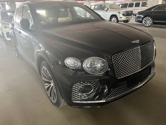 2023款宾利添越3.0T插电混动价格靠谱