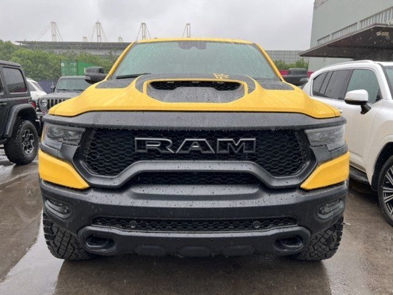 23款道奇霸王龙 西安火爆促销直降35万