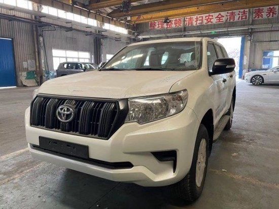 23款丰田霸道2700中东版国六现车售45万