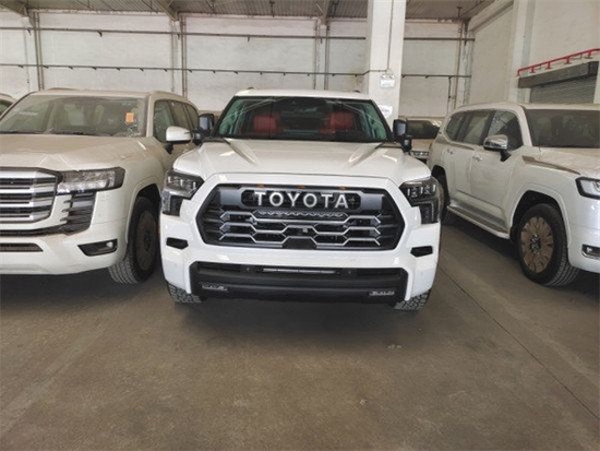 23款丰田红杉批量现车到 大幅降价20万