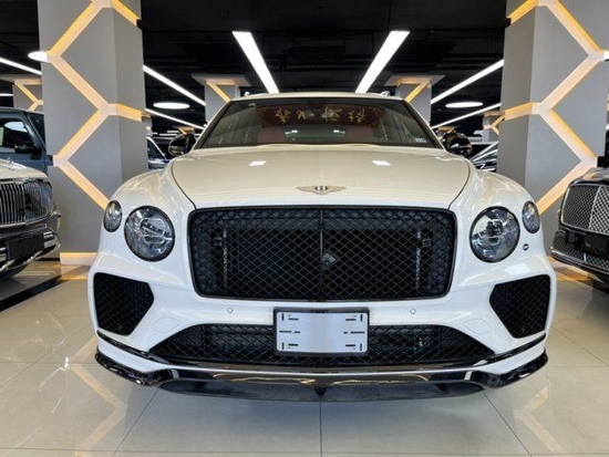 年轻运动风23款宾利添越S惊喜报价配置