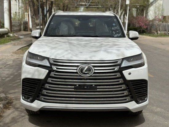 23款雷克萨斯LX600中东版7座直降20万