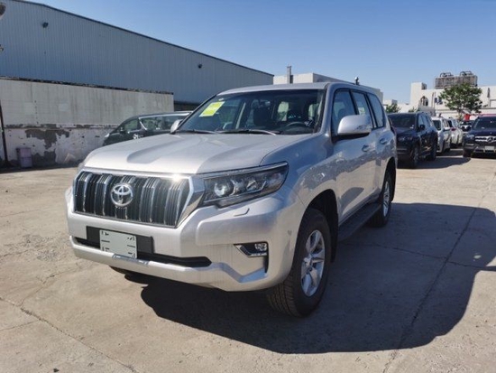 23款柴油丰田霸道2800零利润50多万销售