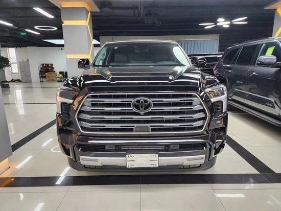 全尺寸23款丰田红杉港口优惠低首付