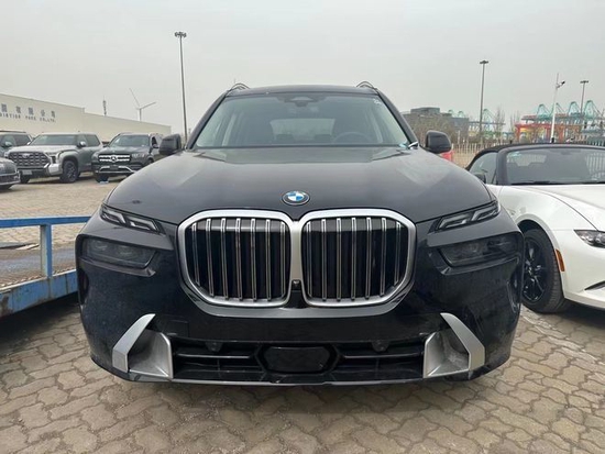 23款宝马X7天津港90万起步全国可上牌