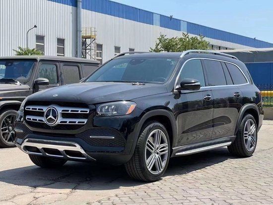 23款奔驰GLS450高低配全新现车价格介绍