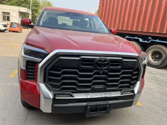 2023款丰田坦途3.5T油电混动皮卡热销中