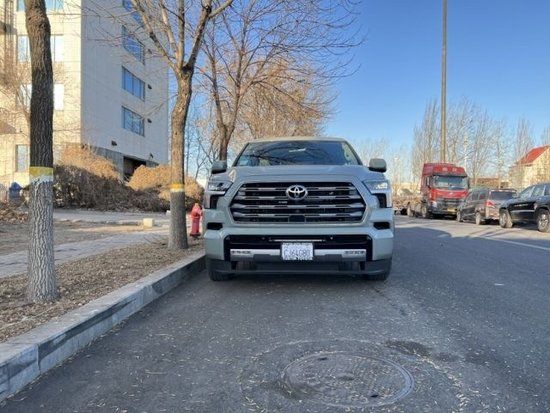 天津平行进口23款丰田红杉3.5T商家报价