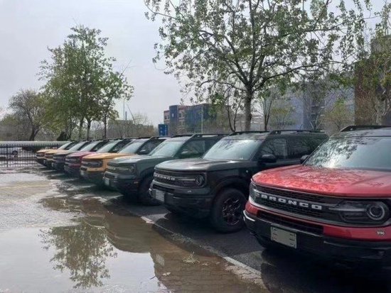 福特烈马2.0T/2.3T/2.7T批量降价 23万起